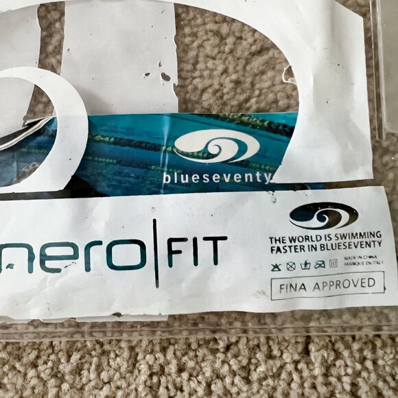 NEROFIT Black Kneeskin Swim Tech suit by Blueseventy - Picture 7 of 7